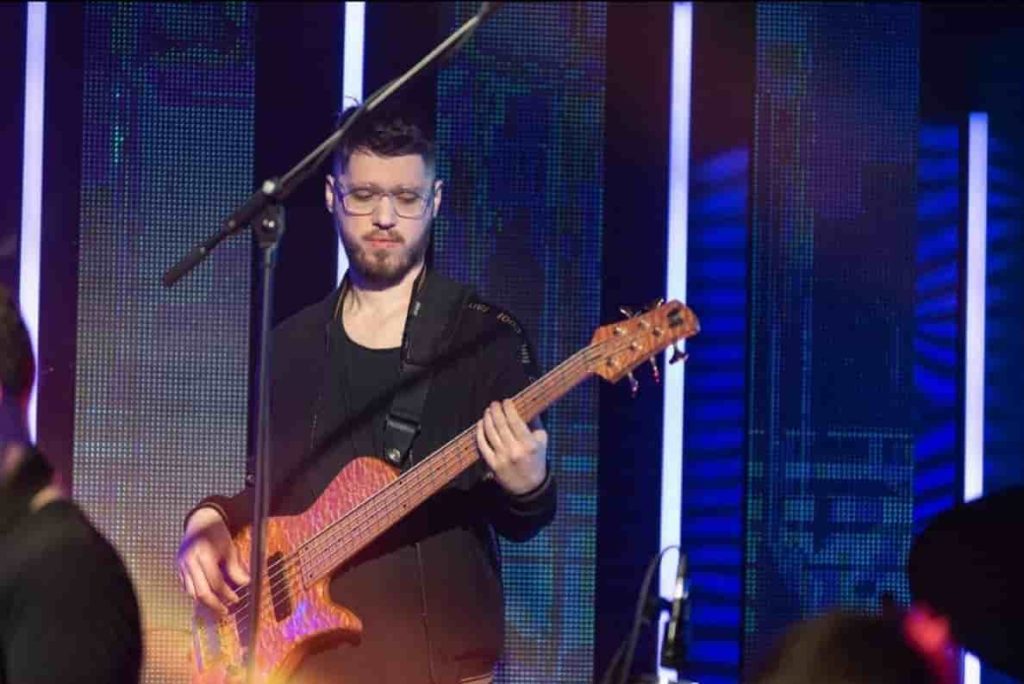 Akos Forgacs on Bass