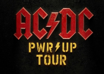 AC/DC on tour with Chris Chaney on bass