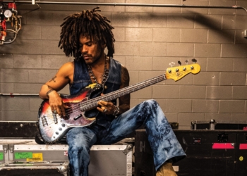Lenny Kravitz playing bass
