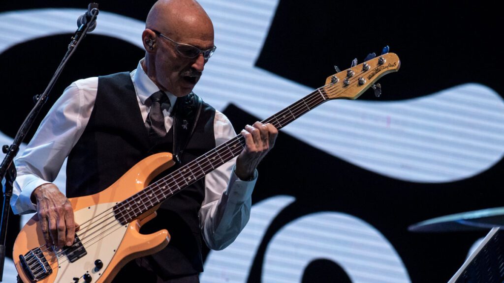 Tony Levin and his Pink Floyd bass job